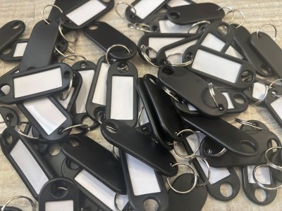 Sleutellabel met ring - Zwart