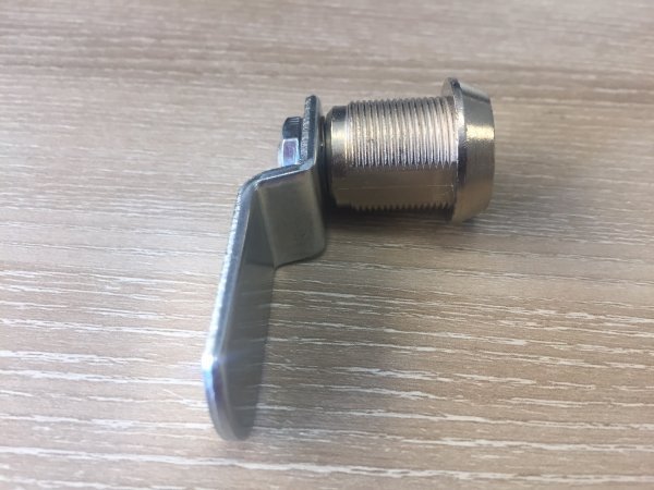 Burg camlock slot Burg camlock slot