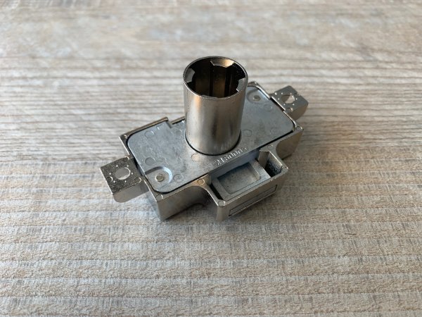 MLM draaistangslot type 750, doornmaat 25 mm, VCS18 MLM draaistangslot type 750, doornmaat 25 mm, VCS18